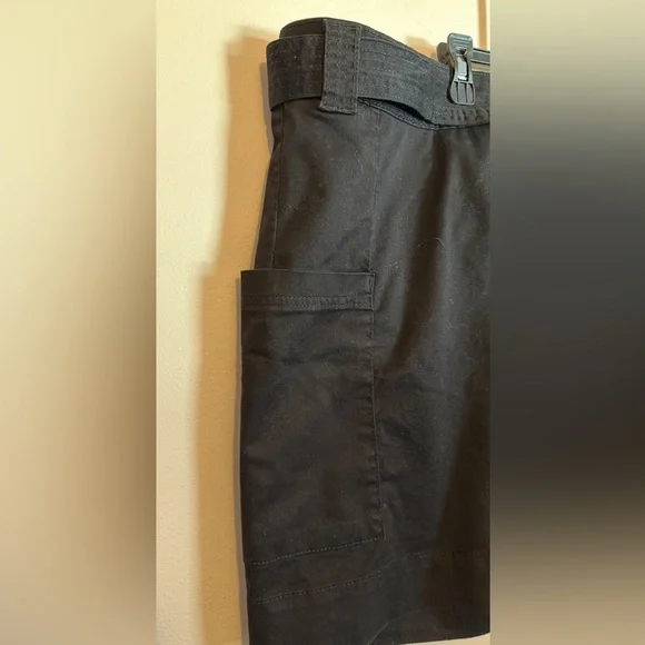 Briggs Black Women's Belted Utility Skort size medium NWT - Picture 5 of 11